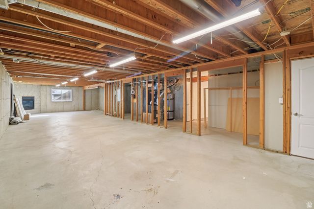 4164 S 2400 W, Roy, UT 84067