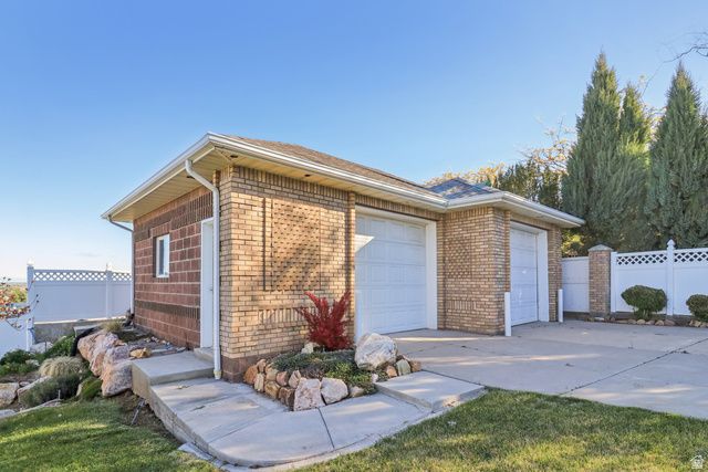 4164 S 2400 W, Roy, UT 84067