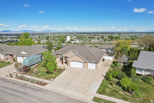 4164 S 2400 W, Roy, UT 84067
