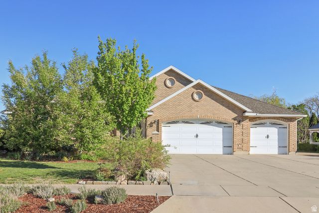 4164 S 2400 W, Roy, UT 84067
