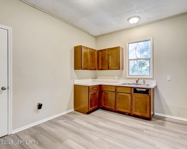 8951 6TH Avenue, Jacksonville, FL 32208