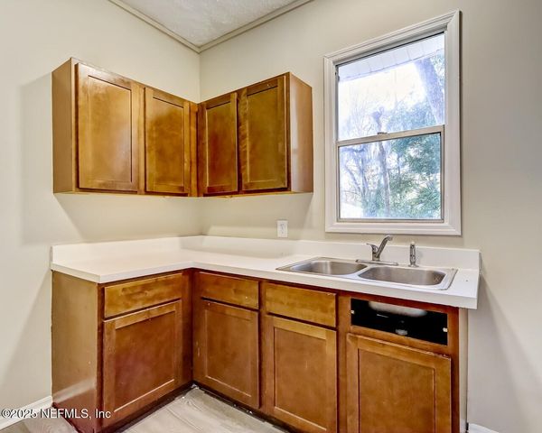 8951 6TH Avenue, Jacksonville, FL 32208