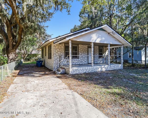 8951 6TH Avenue, Jacksonville, FL 32208