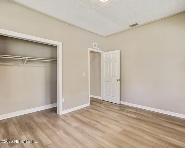 8951 6TH Avenue, Jacksonville, FL 32208