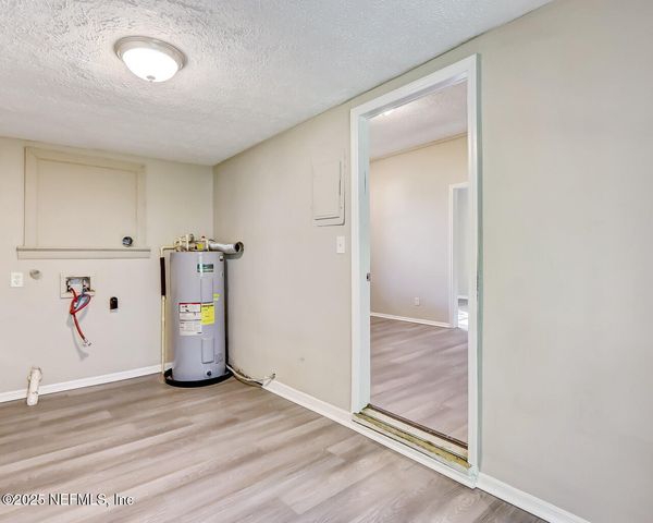 8951 6TH Avenue, Jacksonville, FL 32208