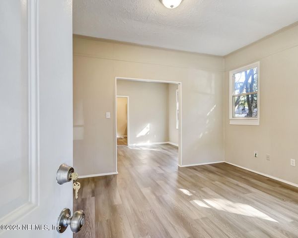 8951 6TH Avenue, Jacksonville, FL 32208