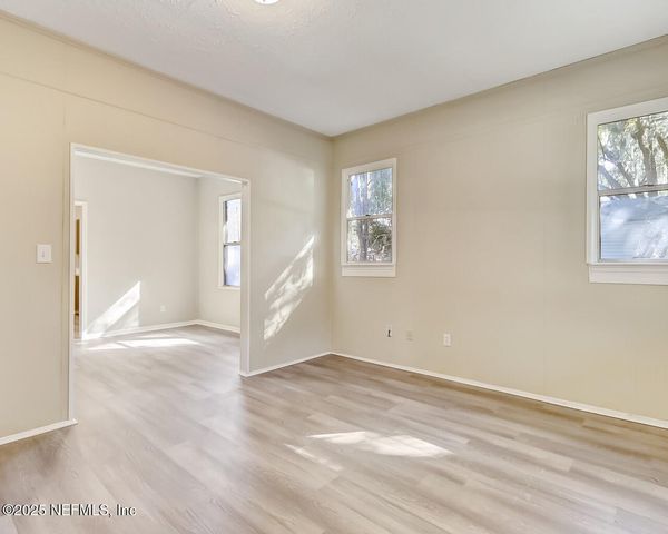 8951 6TH Avenue, Jacksonville, FL 32208