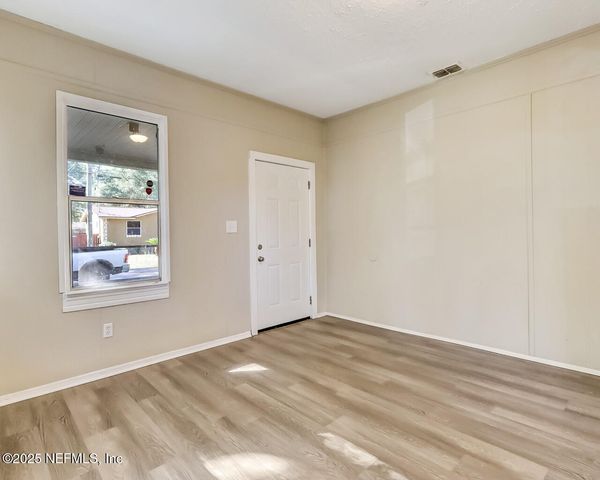 8951 6TH Avenue, Jacksonville, FL 32208