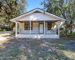 8951 6TH Avenue, Jacksonville, FL 32208