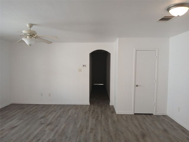 13657 Biggs Street 13655, Dallas, TX 75253