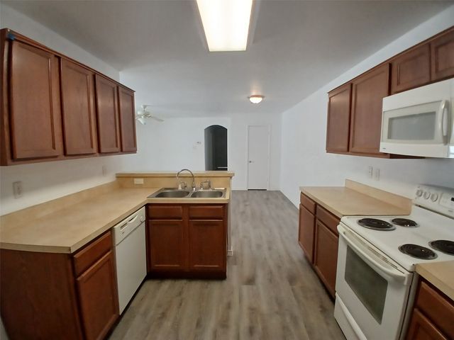13657 Biggs Street 13655, Dallas, TX 75253
