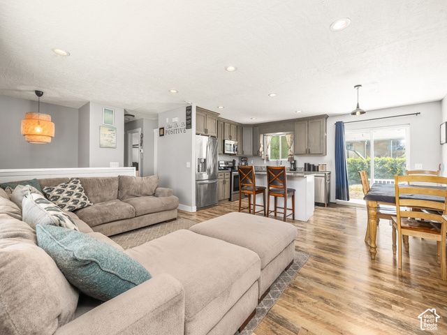 7379 W WESTPARK AVE, Magna, UT 84044