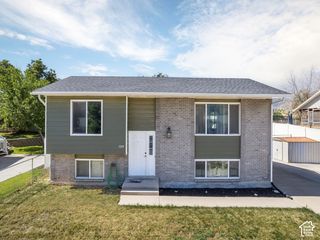 7379 W WESTPARK AVE, Magna, UT 84044
