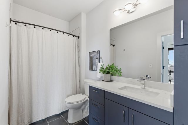 303 31st Ave N Apt 209, Nashville, TN 37203