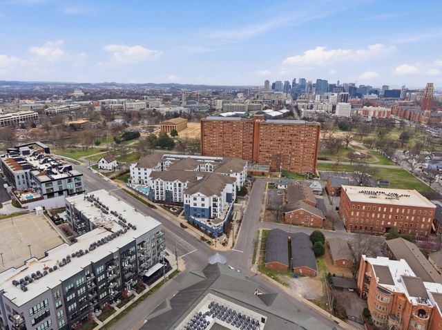 303 31st Ave N Apt 209, Nashville, TN 37203