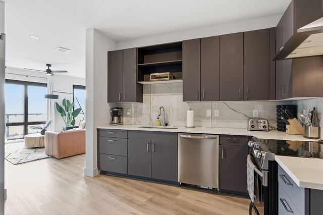 303 31st Ave N Apt 209, Nashville, TN 37203