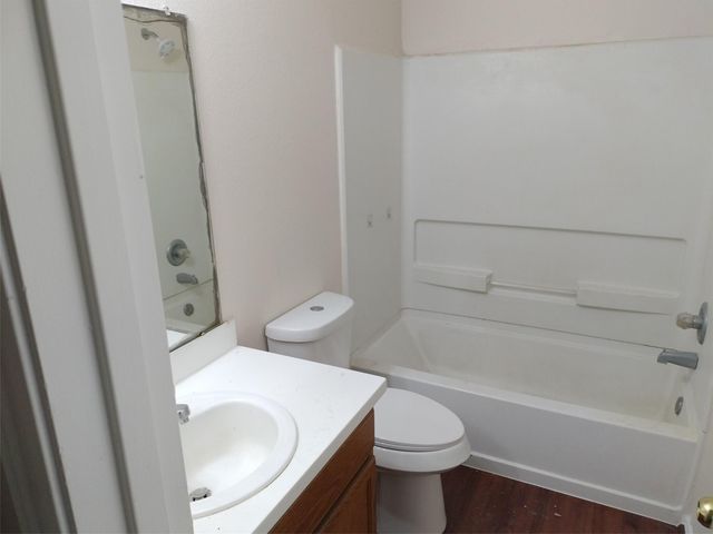 315 Sunset Colony Drive, Rosharon, TX 77583