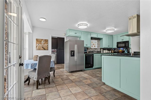 1500 N 13th Street, Van Buren, AR 72956