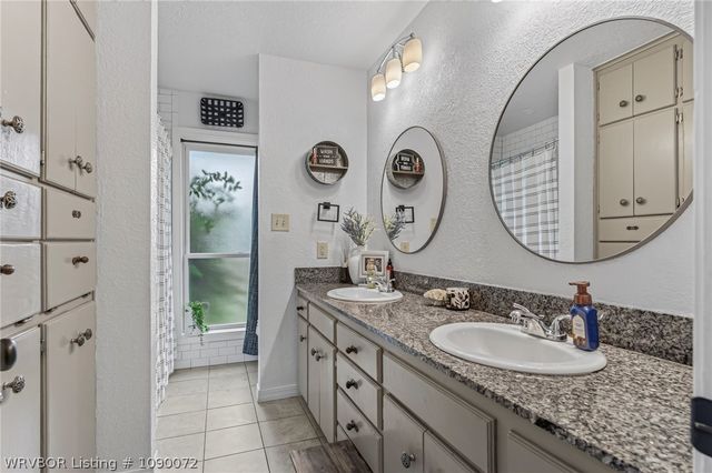 1500 N 13th Street, Van Buren, AR 72956