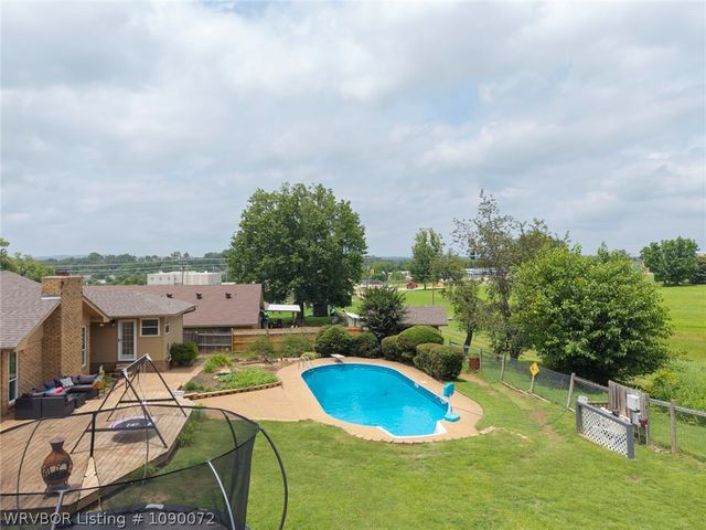 1500 N 13th Street, Van Buren, AR 72956