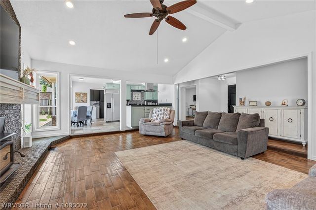 1500 N 13th Street, Van Buren, AR 72956