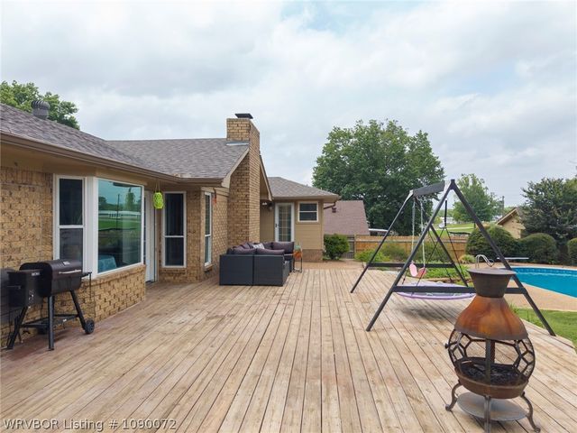 1500 N 13th Street, Van Buren, AR 72956