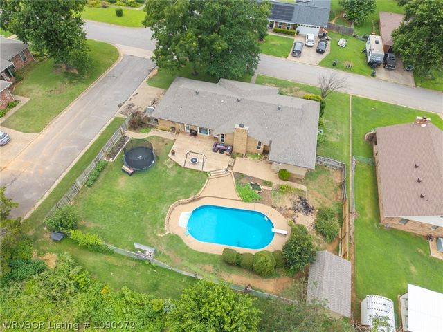 1500 N 13th Street, Van Buren, AR 72956