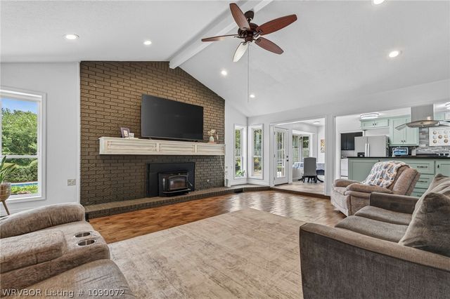 1500 N 13th Street, Van Buren, AR 72956