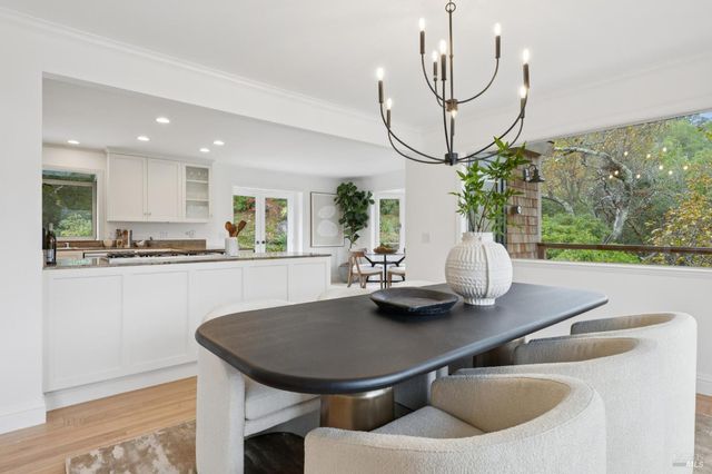 16 Dutch Valley Ln, San Anselmo, CA 94960