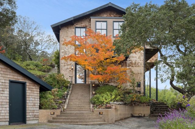 16 Dutch Valley Ln, San Anselmo, CA 94960