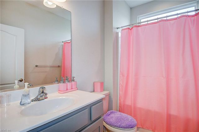 1042 Egret LN, Suffolk, VA 23434