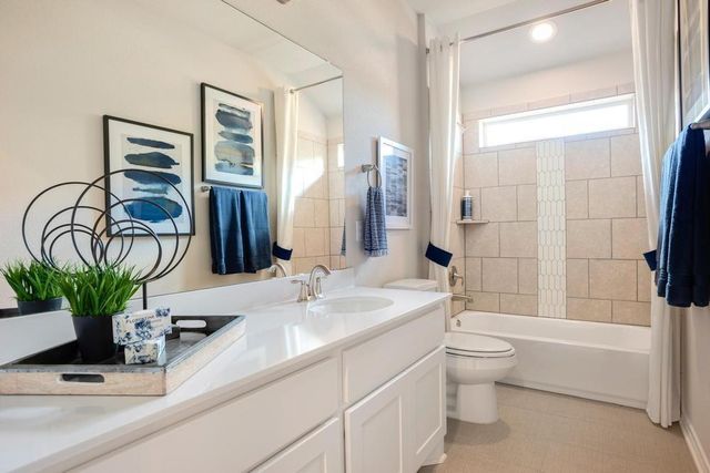 368 Rend DR, Leander, TX 78641