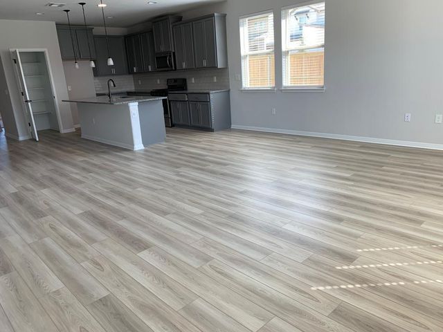 368 Rend DR, Leander, TX 78641