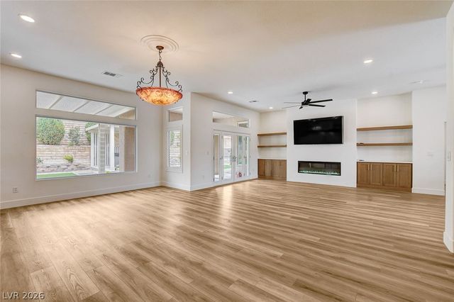 2621 Hanging Rock Drive, Las Vegas, NV 89134