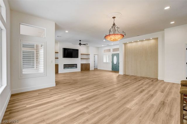 2621 Hanging Rock Drive, Las Vegas, NV 89134