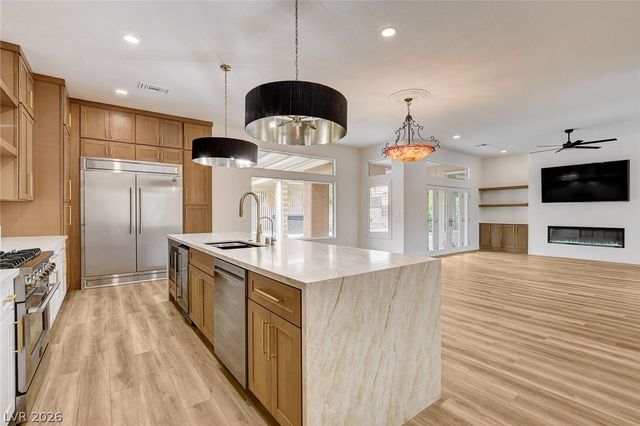 2621 Hanging Rock Drive, Las Vegas, NV 89134