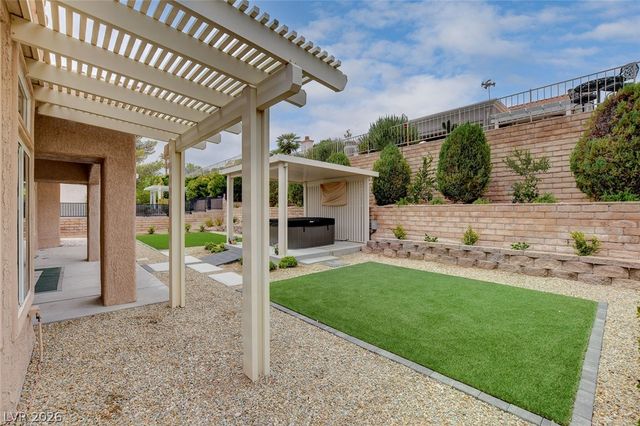 2621 Hanging Rock Drive, Las Vegas, NV 89134