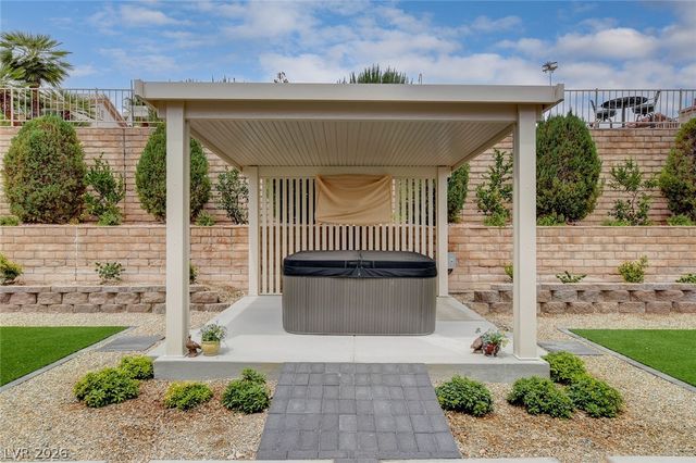 2621 Hanging Rock Drive, Las Vegas, NV 89134