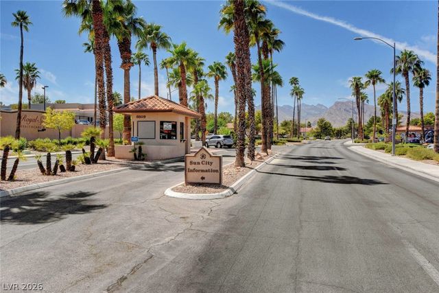 2621 Hanging Rock Drive, Las Vegas, NV 89134