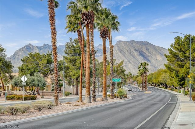 2621 Hanging Rock Drive, Las Vegas, NV 89134
