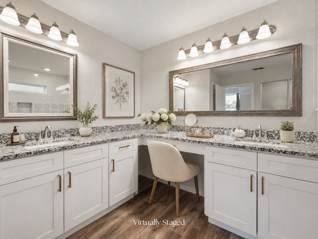 2216 Reverchon Drive, Arlington, TX 76017