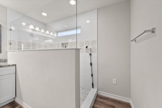 2216 Reverchon Drive, Arlington, TX 76017