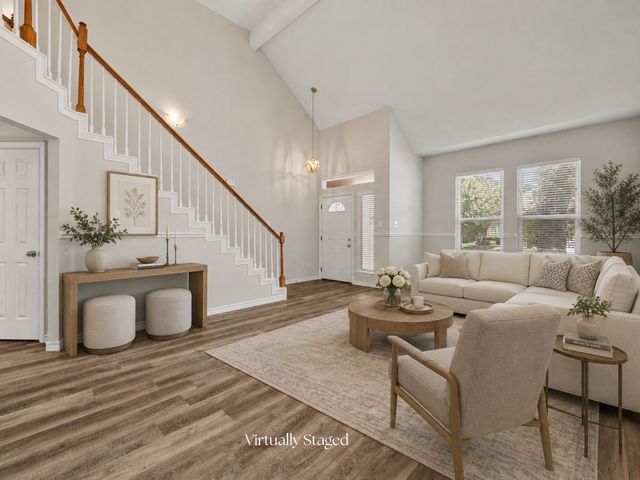 2216 Reverchon Drive, Arlington, TX 76017