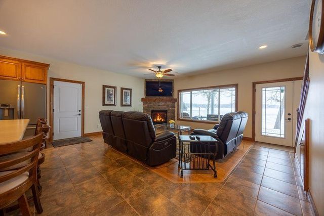33332 Lone Pine Drive, Browerville, MN 56438