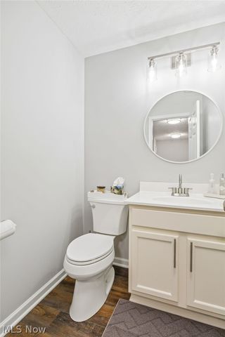 106 Pebble Court, Berea, OH 44017