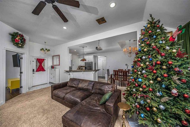 18 NE Summerwood Dr, Elgin, OK 73538