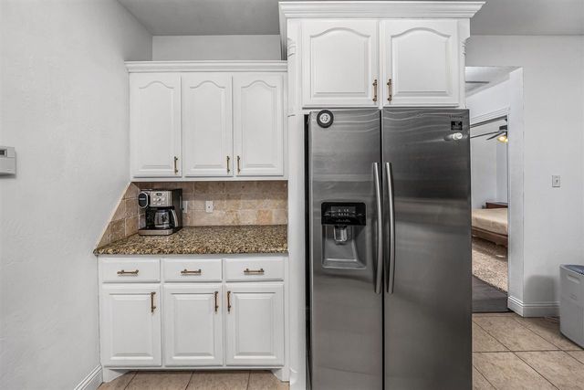 18 NE Summerwood Dr, Elgin, OK 73538