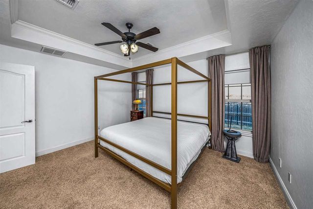 18 NE Summerwood Dr, Elgin, OK 73538