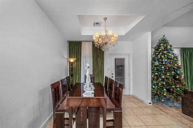 18 NE Summerwood Dr, Elgin, OK 73538