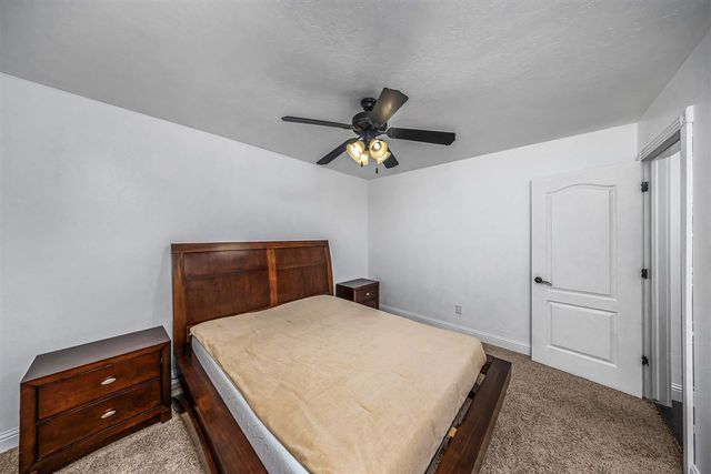 18 NE Summerwood Dr, Elgin, OK 73538